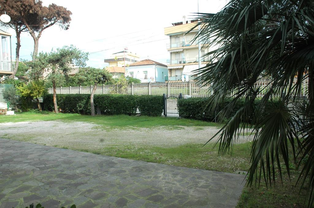 Villa Linda Affittacamere Bellaria-Igea Marina Zewnętrze zdjęcie